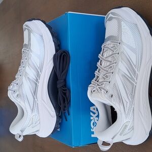 Hoka Mafate Speed 2 - Color: White/Silver - Size: Unisex - W: 8.5, M: 7.5